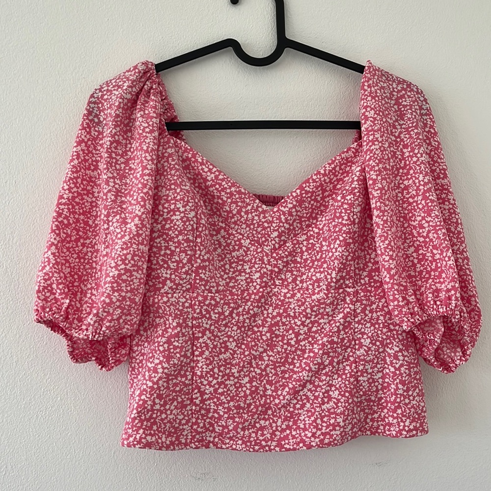 Beautiful Abercrombie & Fitch cropped top